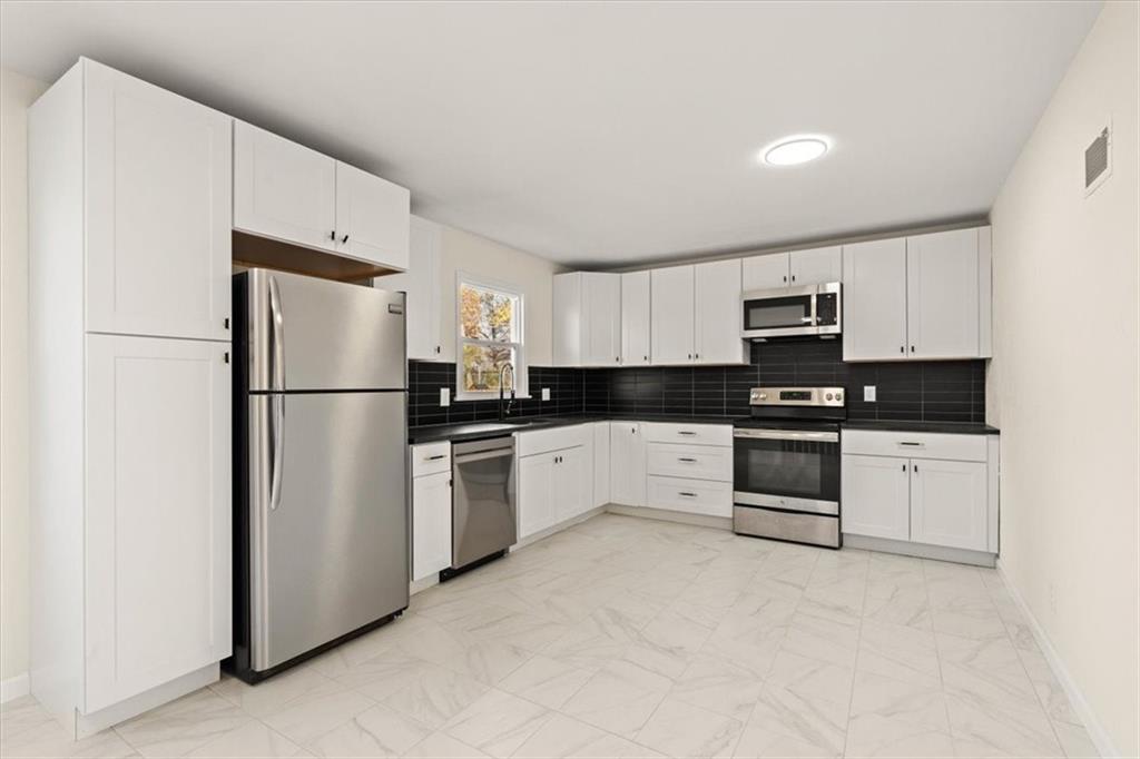 6016 E 107th Terrace