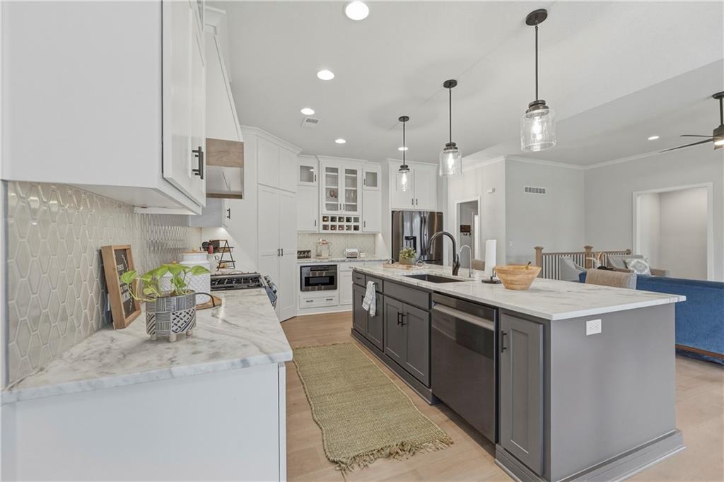 4712 NE 95th Terrace