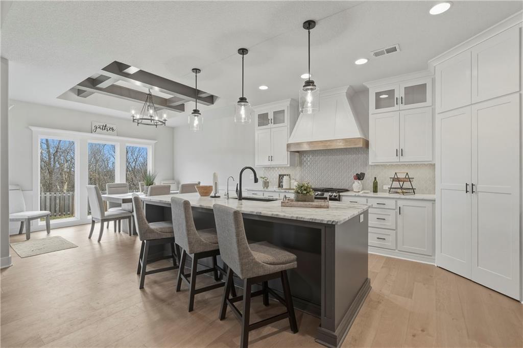 4712 NE 95th Terrace