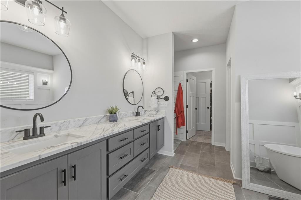 4712 NE 95th Terrace