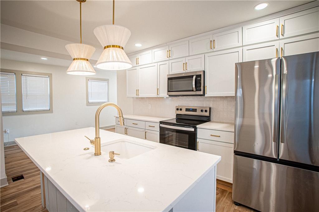 1701 S Arlington Avenue