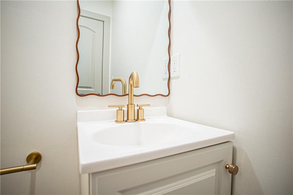 1701 S Arlington Avenue