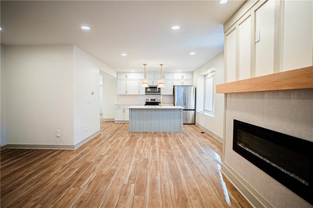 1701 S Arlington Avenue