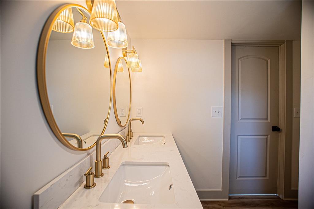 1701 S Arlington Avenue