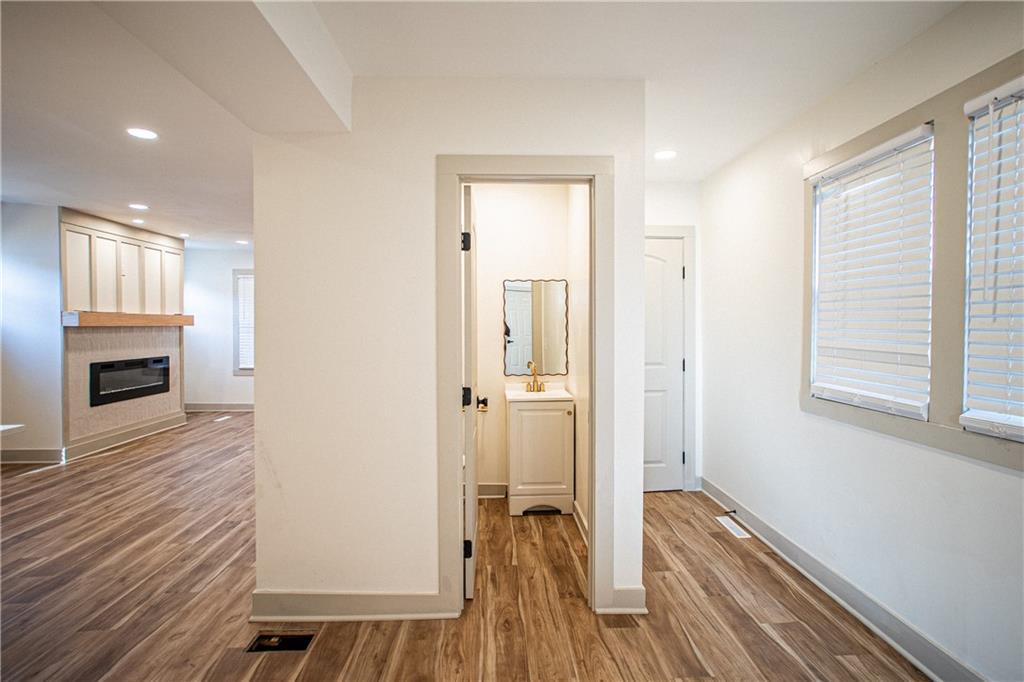 1701 S Arlington Avenue