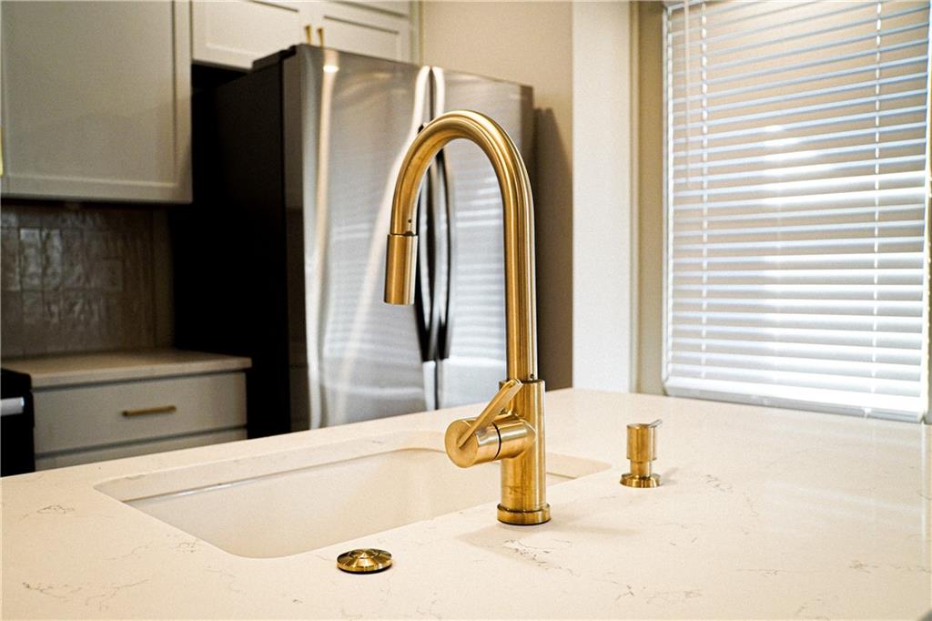 1701 S Arlington Avenue