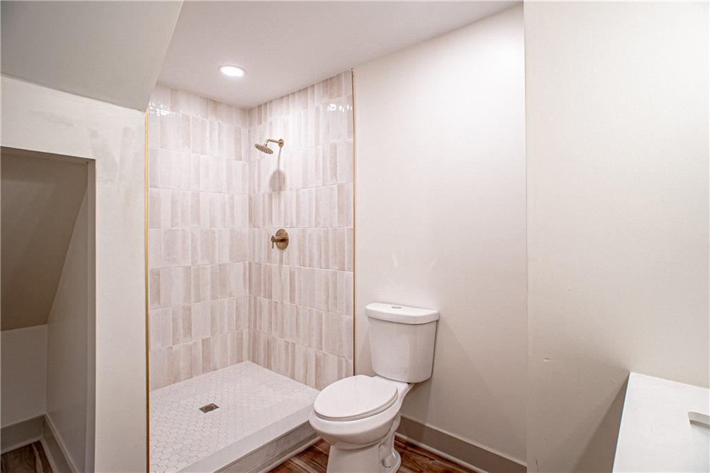 1701 S Arlington Avenue