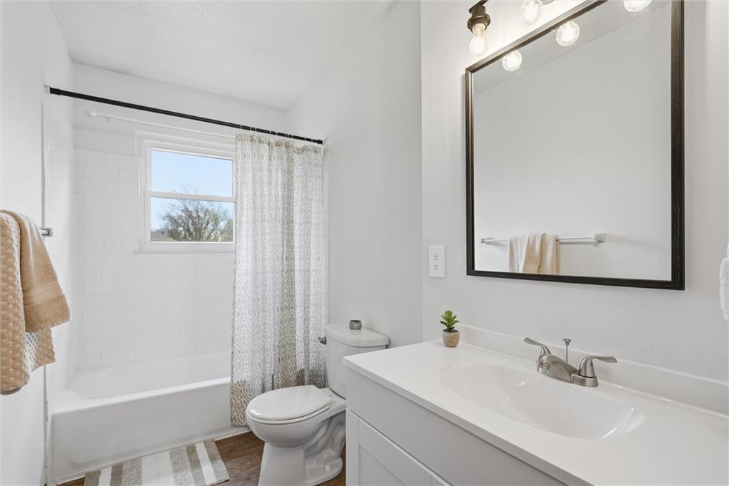 612 S Montclaire Drive