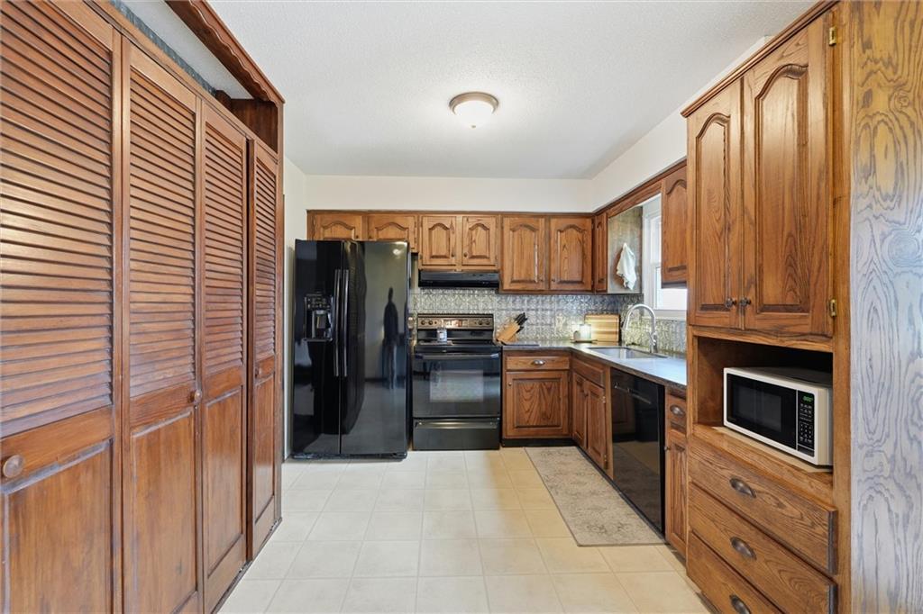 612 S Montclaire Drive