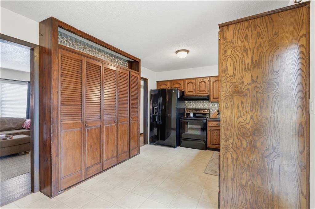 612 S Montclaire Drive