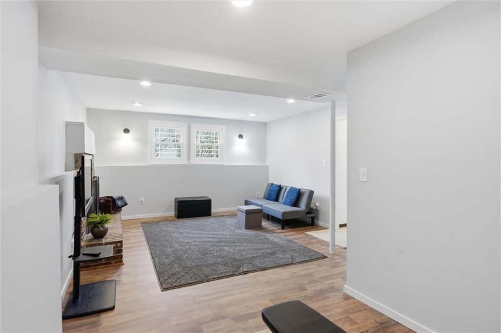 612 S Montclaire Drive