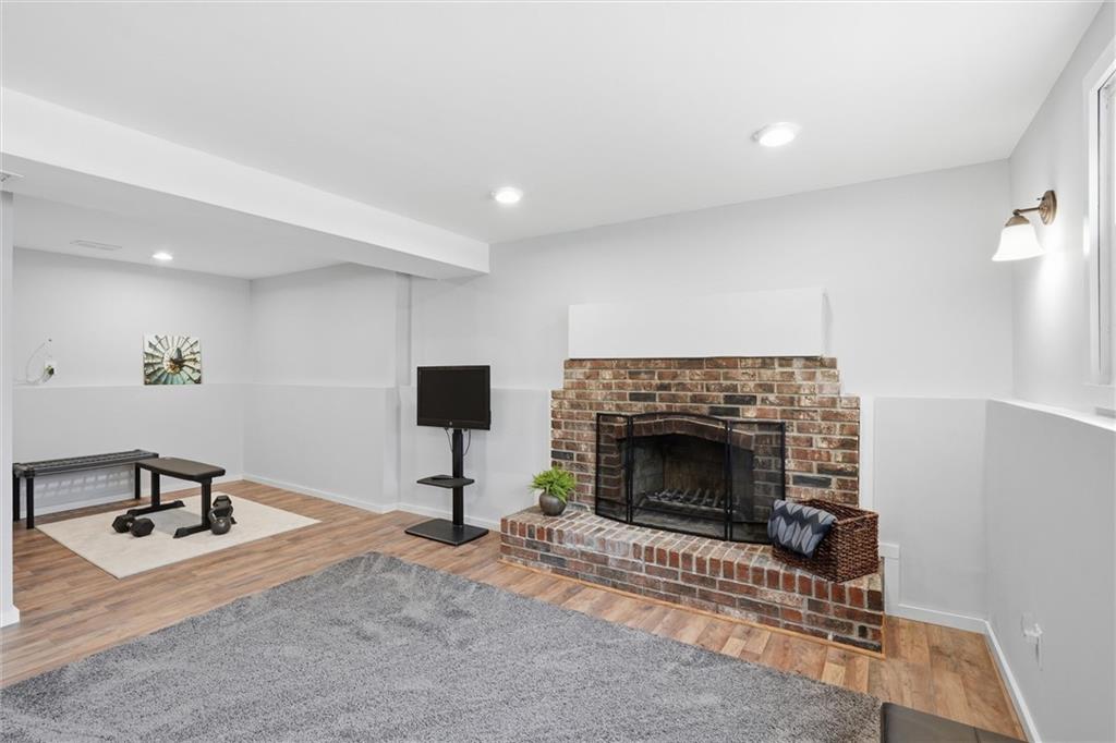 612 S Montclaire Drive