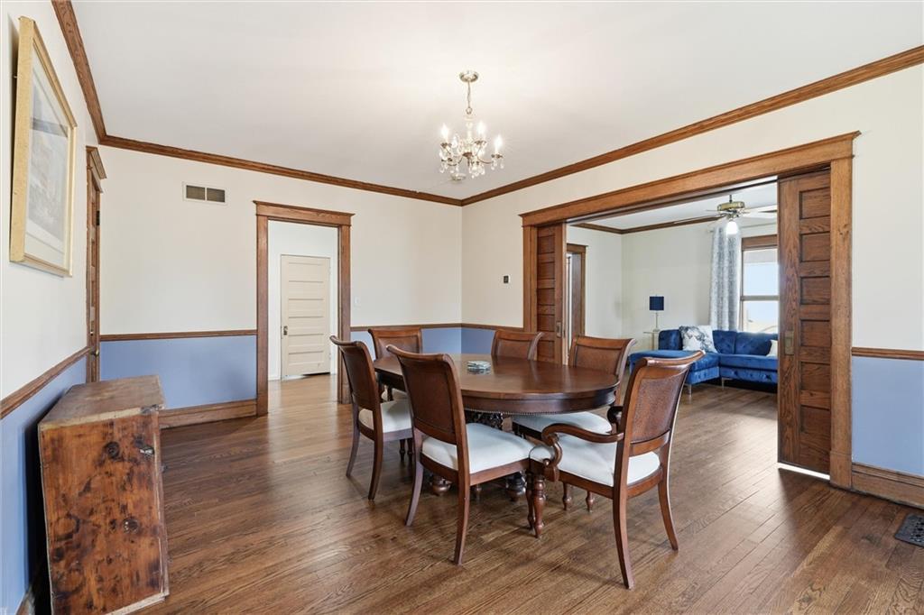 115 S Walnut Street