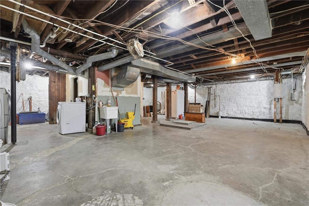 115 S Walnut Street