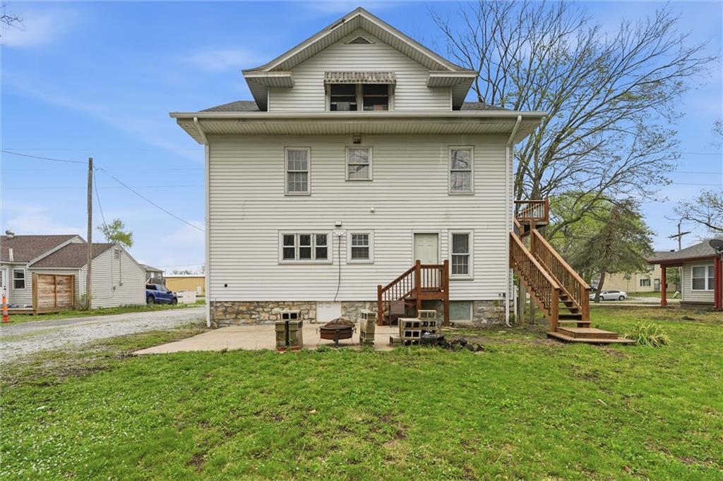 115 S Walnut Street