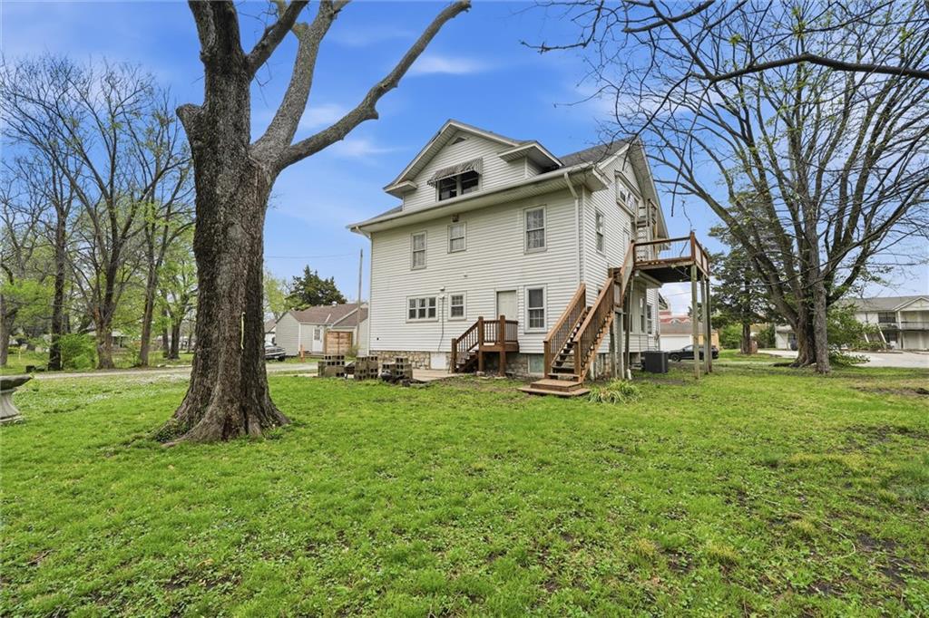115 S Walnut Street