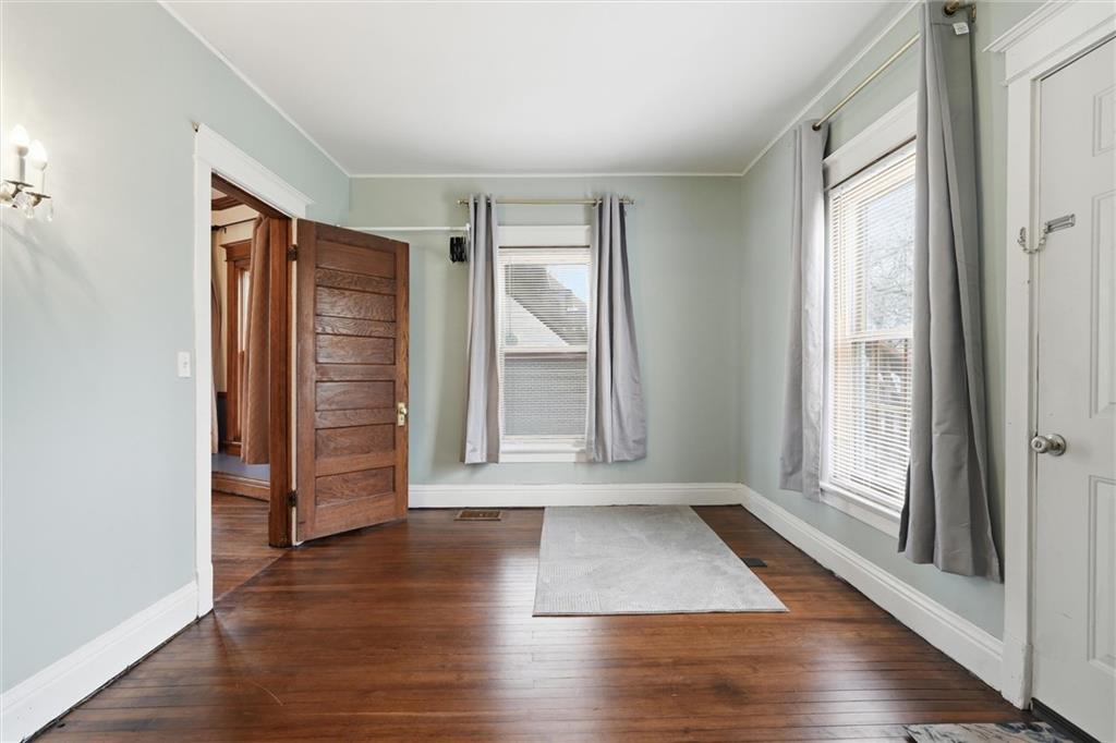 115 S Walnut Street