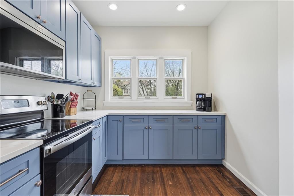 115 S Walnut Street