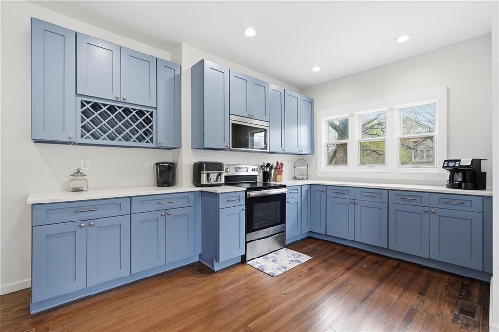 115 S Walnut Street