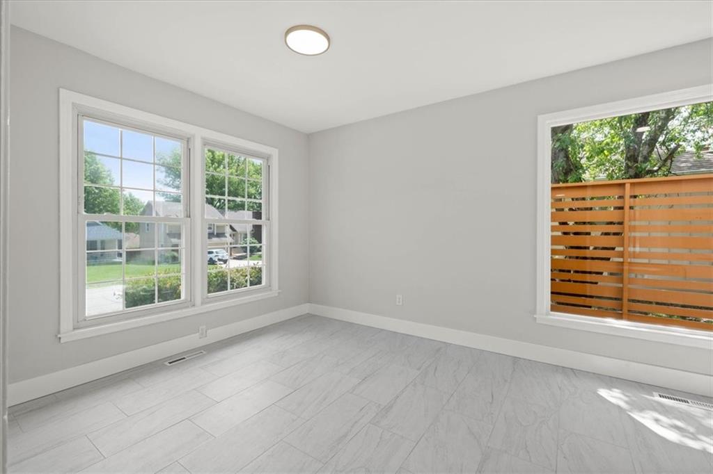 518 SE RICHARDSON Place