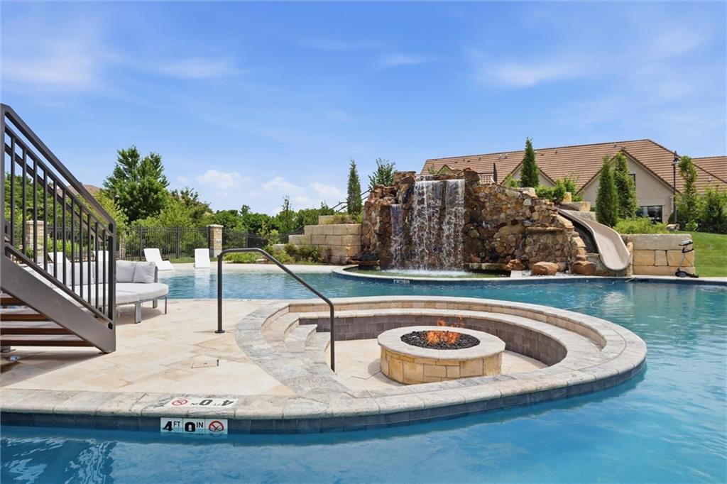 4951 W 134 Street Unit: 201