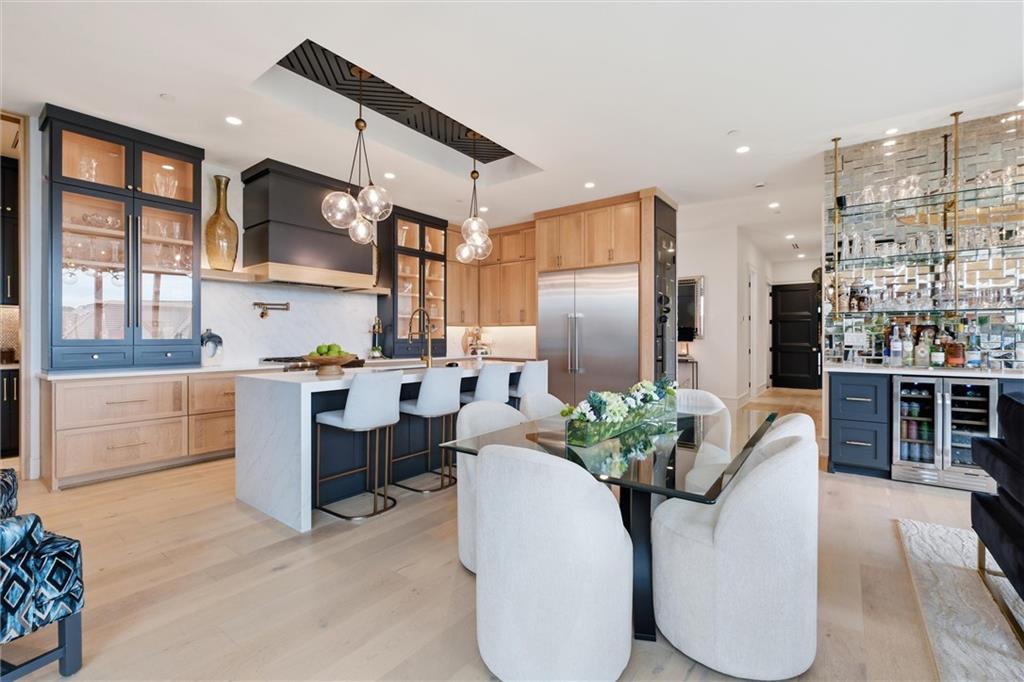 4951 W 134 Street Unit: 201