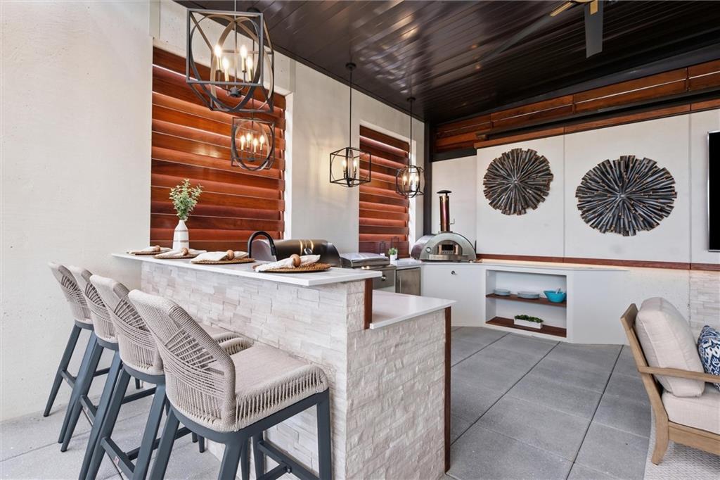 4951 W 134 Street Unit: 201