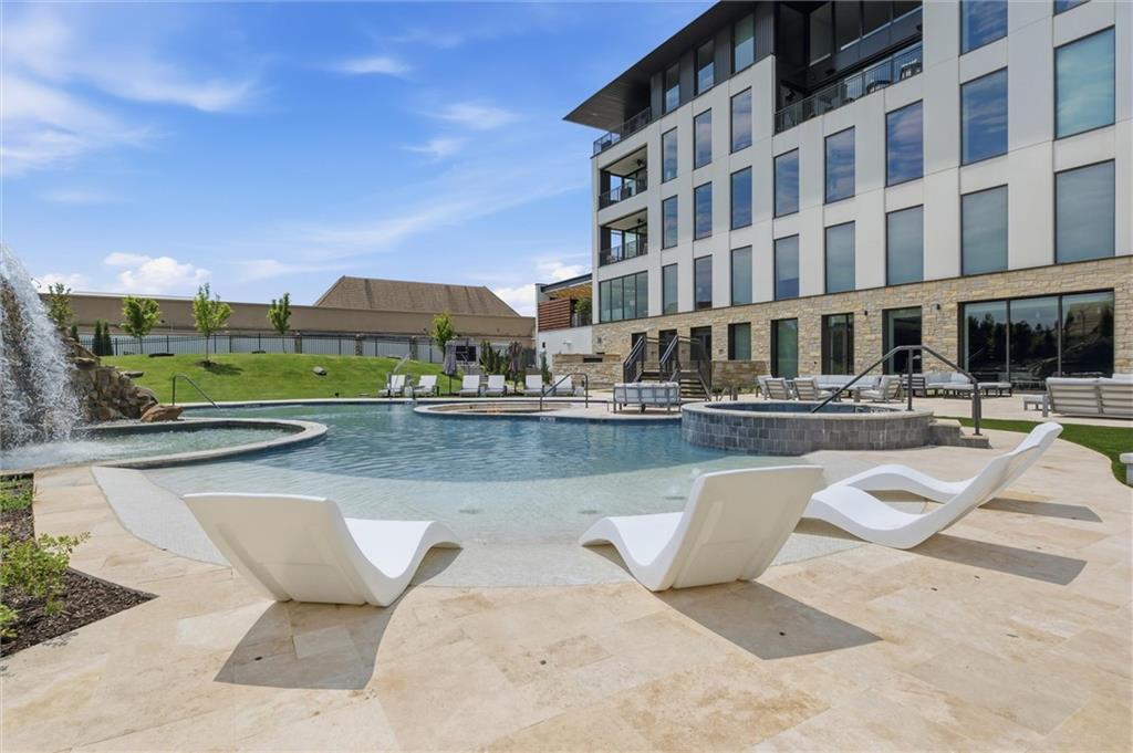 4951 W 134 Street Unit: 201