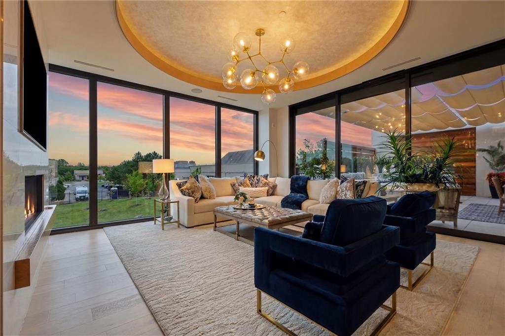 4951 W 134 Street Unit: 201
