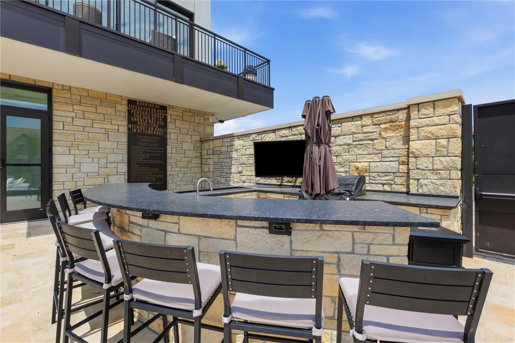 4951 W 134 Street Unit: 201