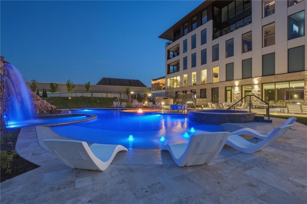 4951 W 134 Street Unit: 201