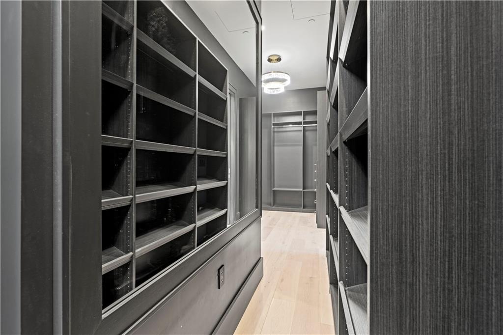 4951 W 134 Street Unit: 201