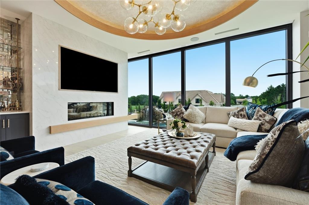 4951 W 134 Street Unit: 201