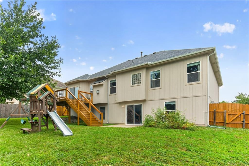 1211 NW Baytree Drive