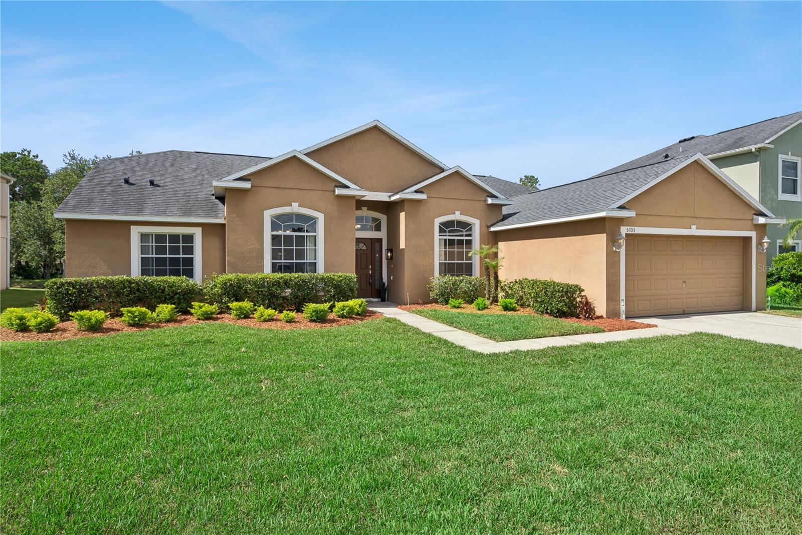 5703 AUTUMN CHASE CIR