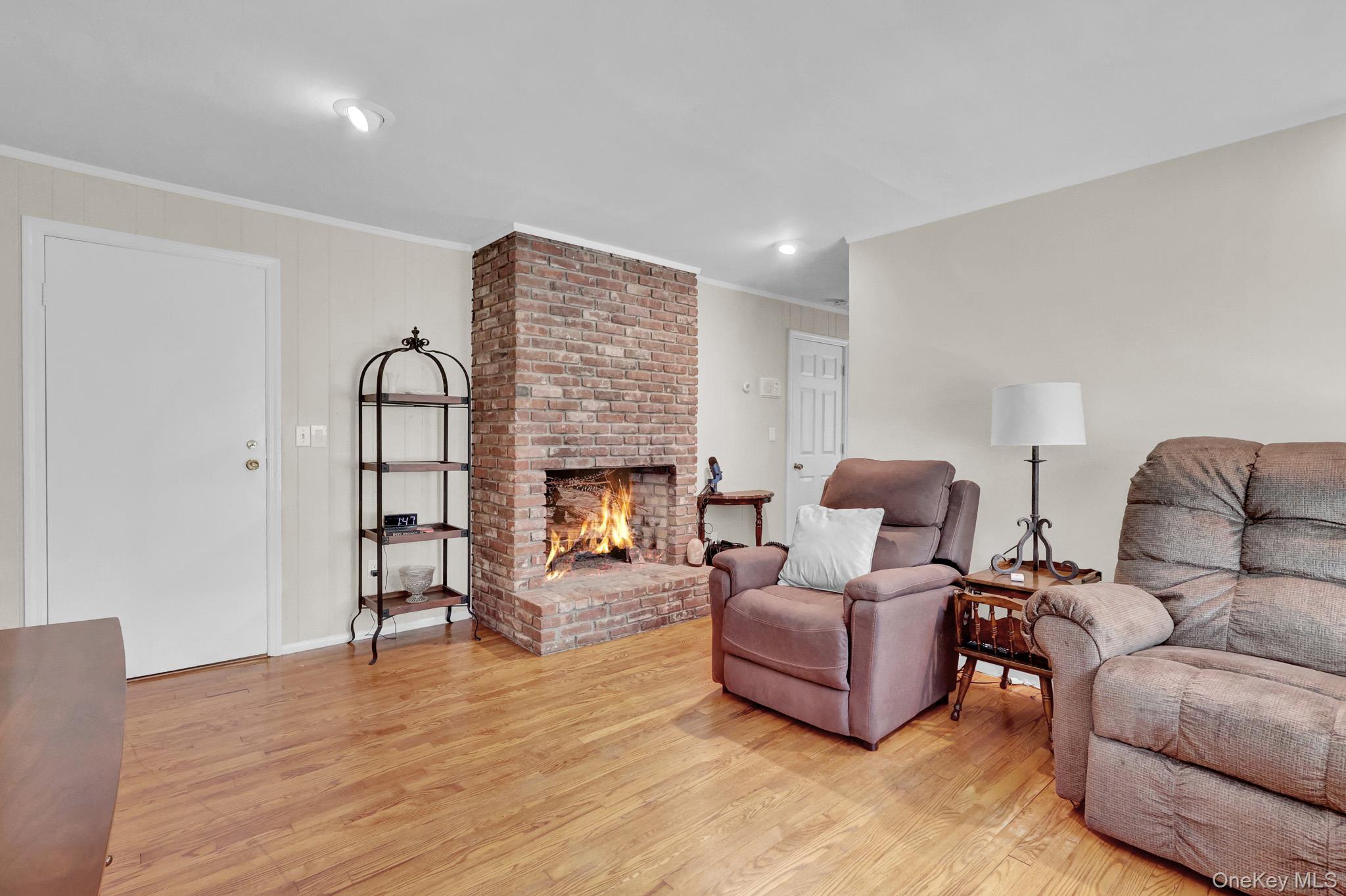 121 Old Field Road