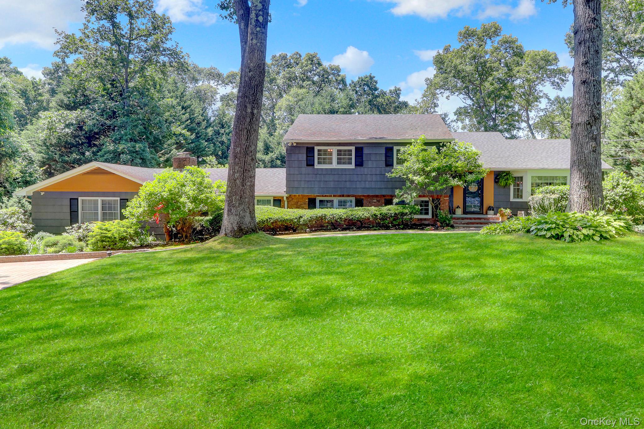 121 Old Field Road