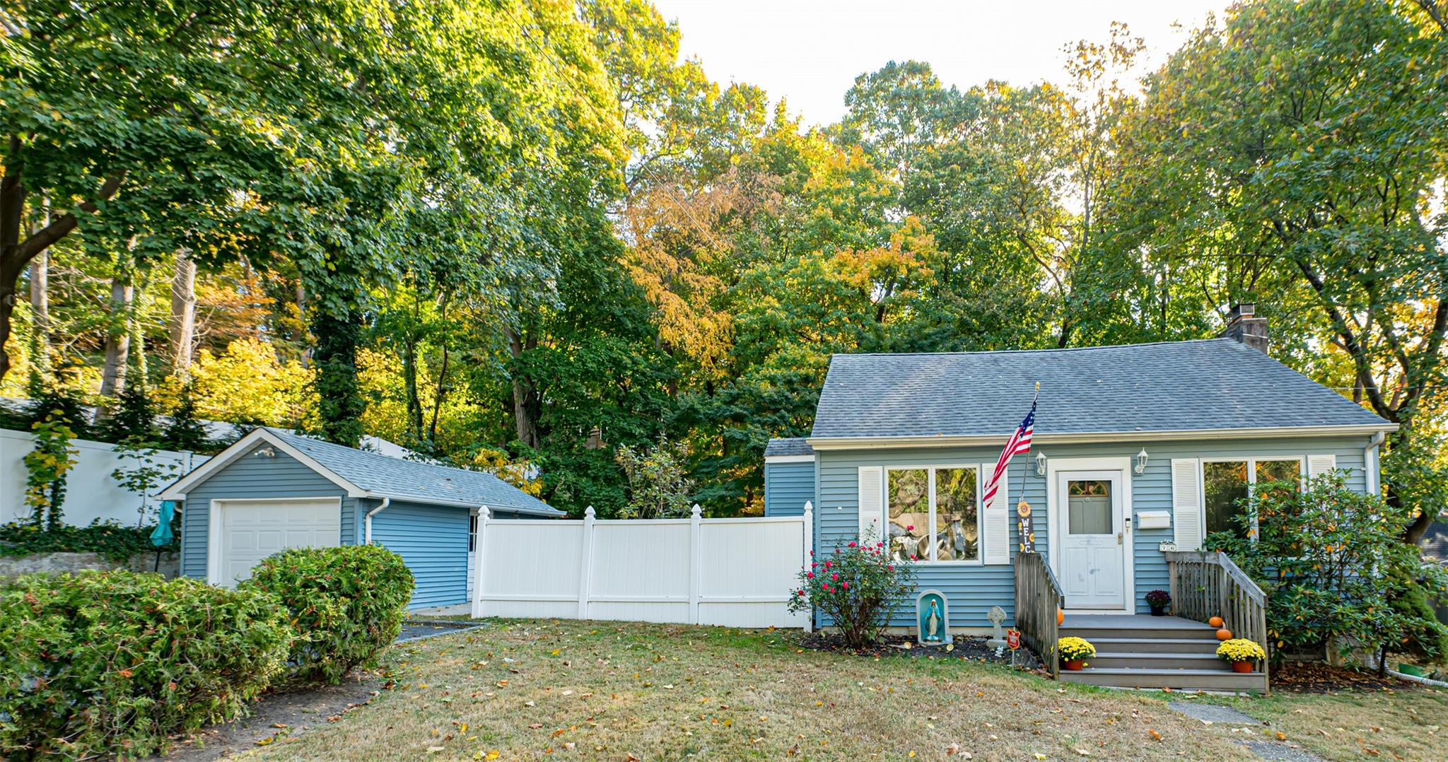 76 N Woodhull Road