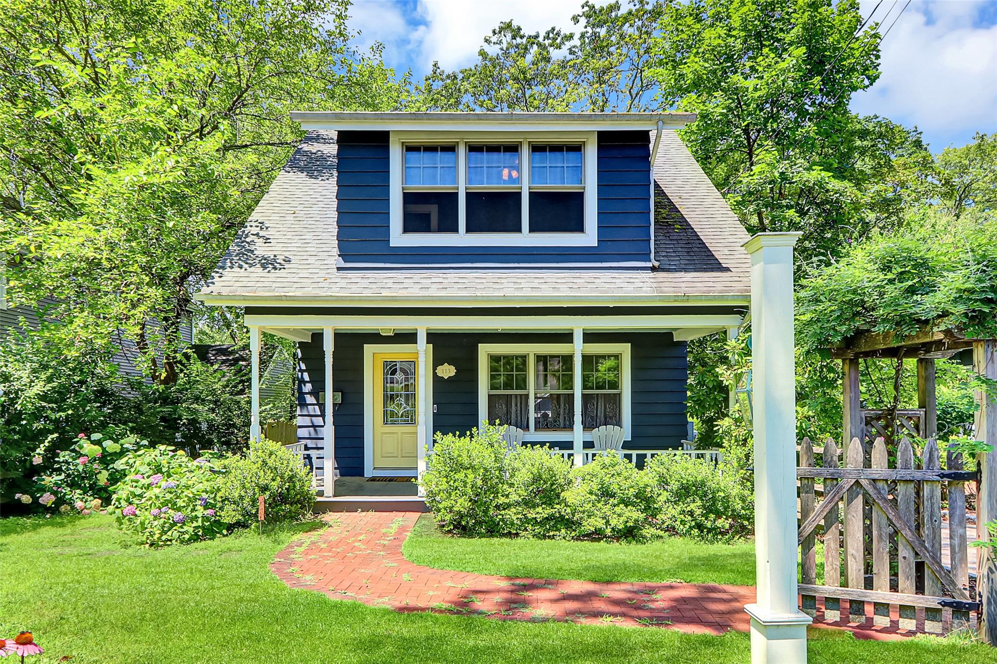 113 Scudder Place