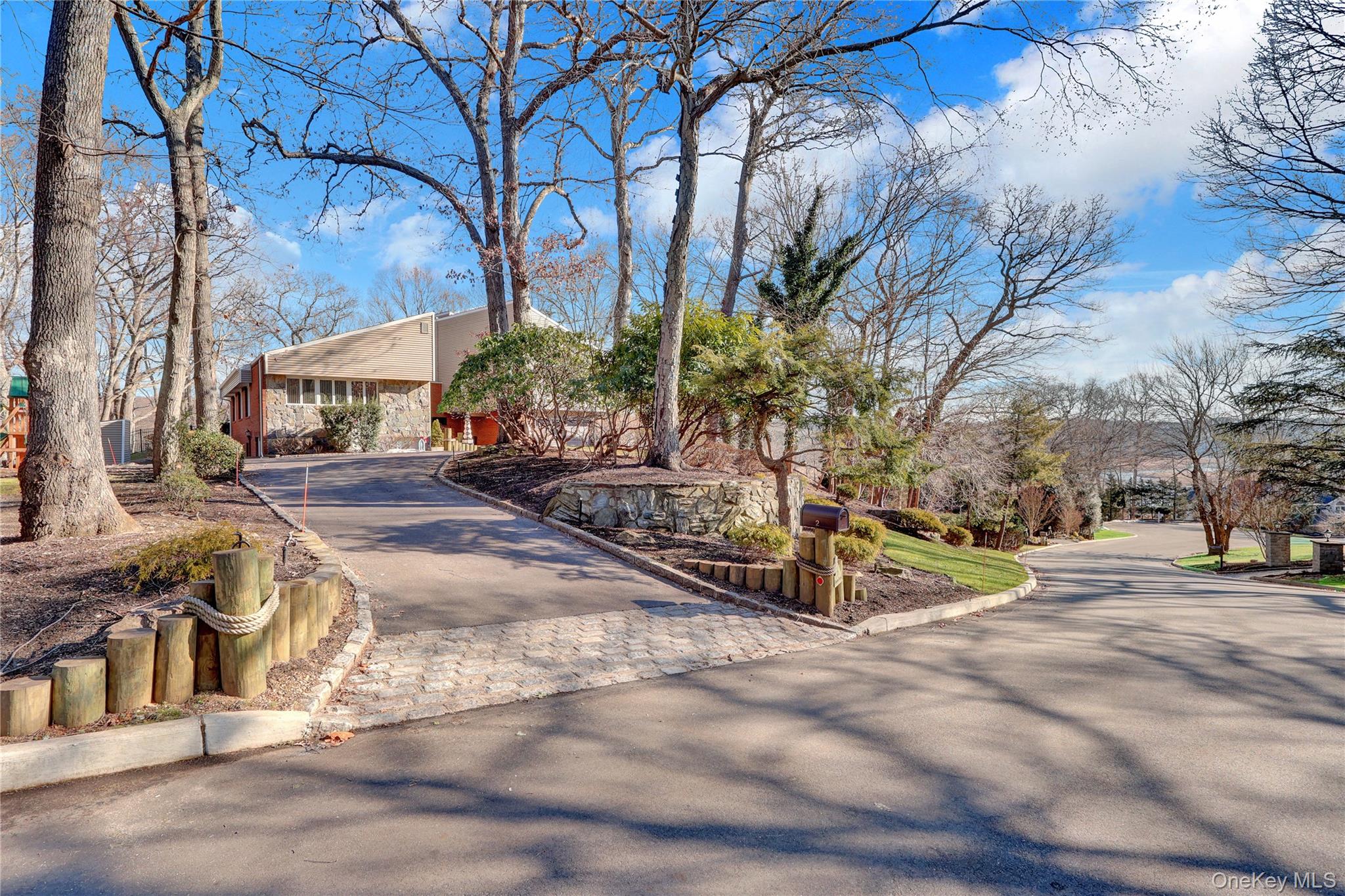 2 Riverview Terrace