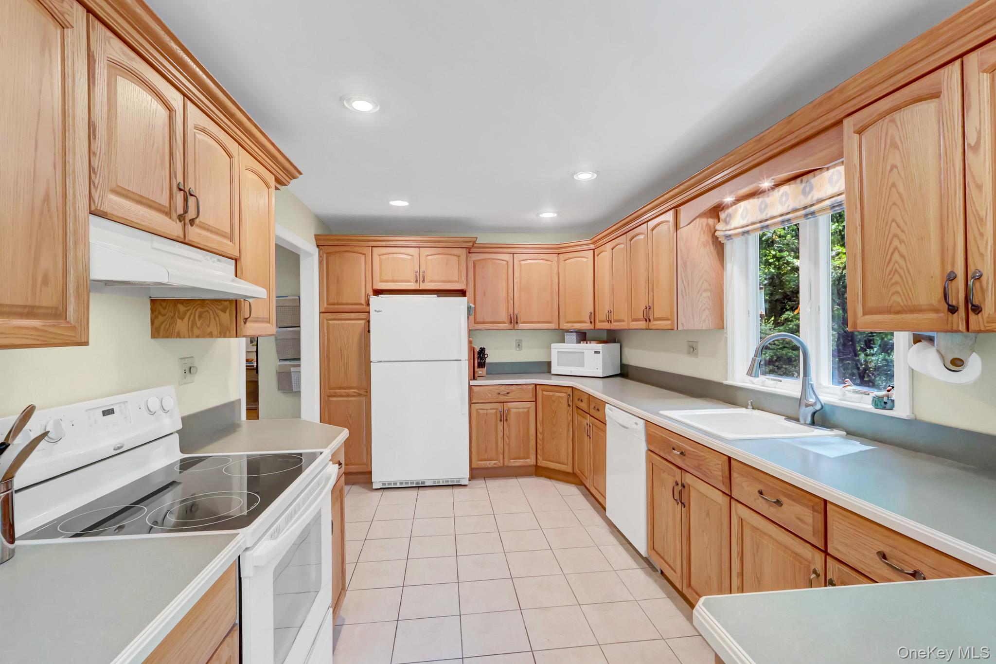 16 Maplewood Drive