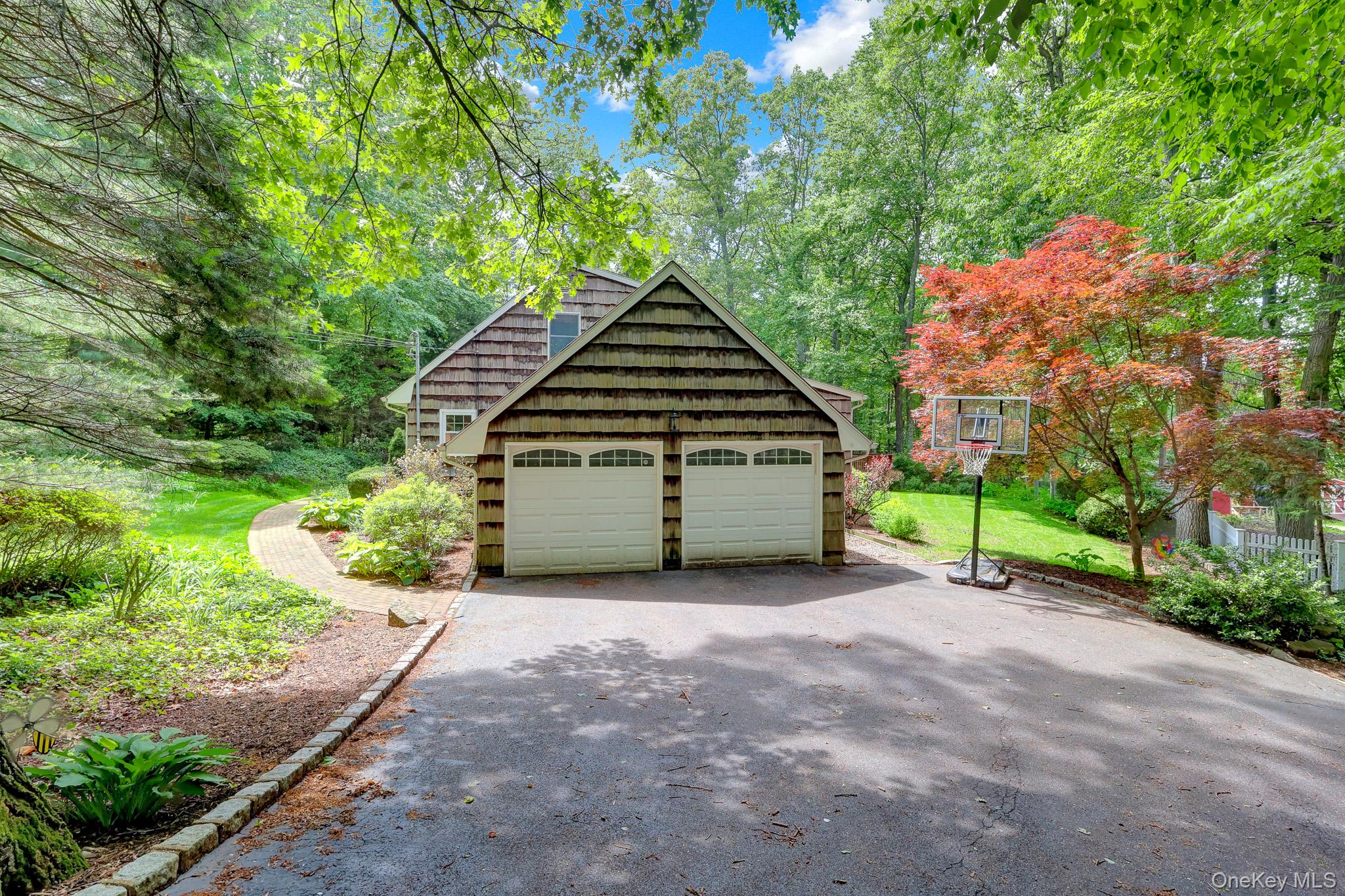 16 Maplewood Drive