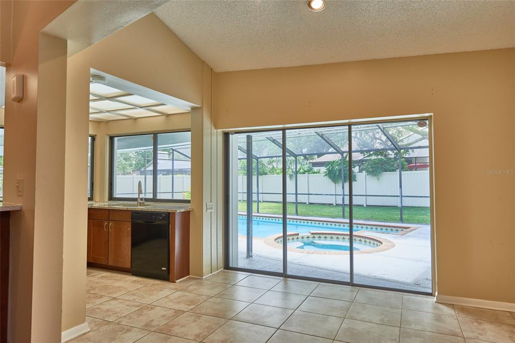 13927 SHADY SHORES DR