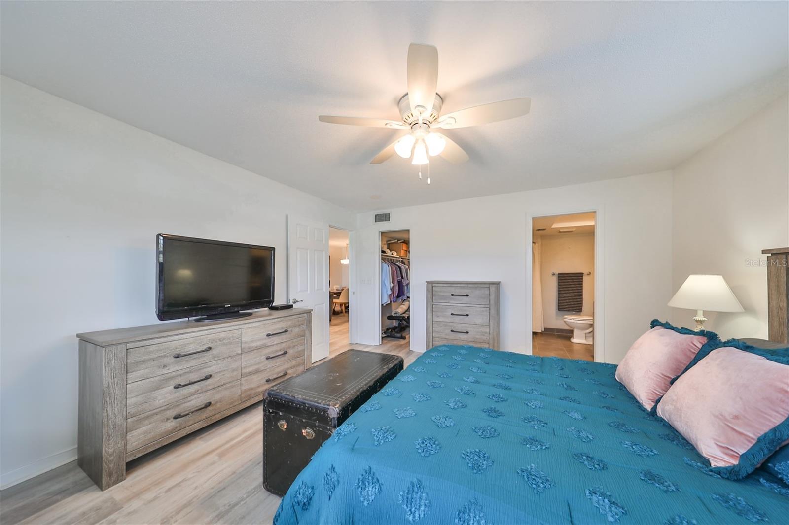 4540 OVERLOOK DR NE #245
