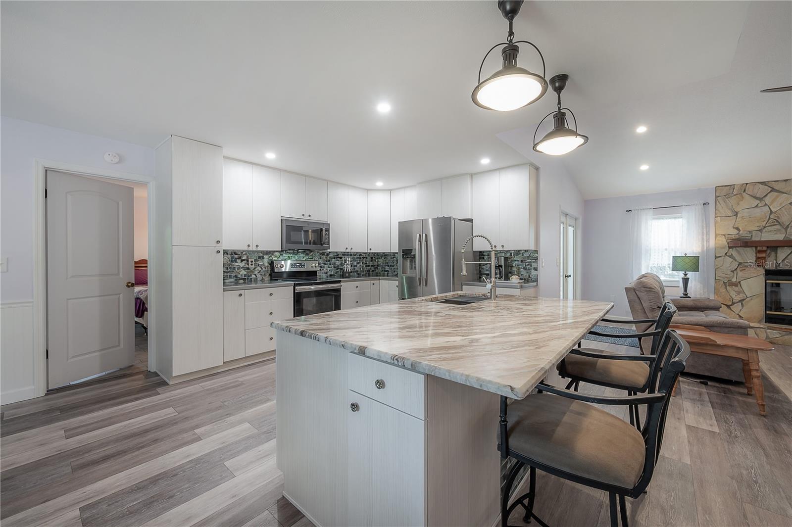 16740 MONTEVERDE DR