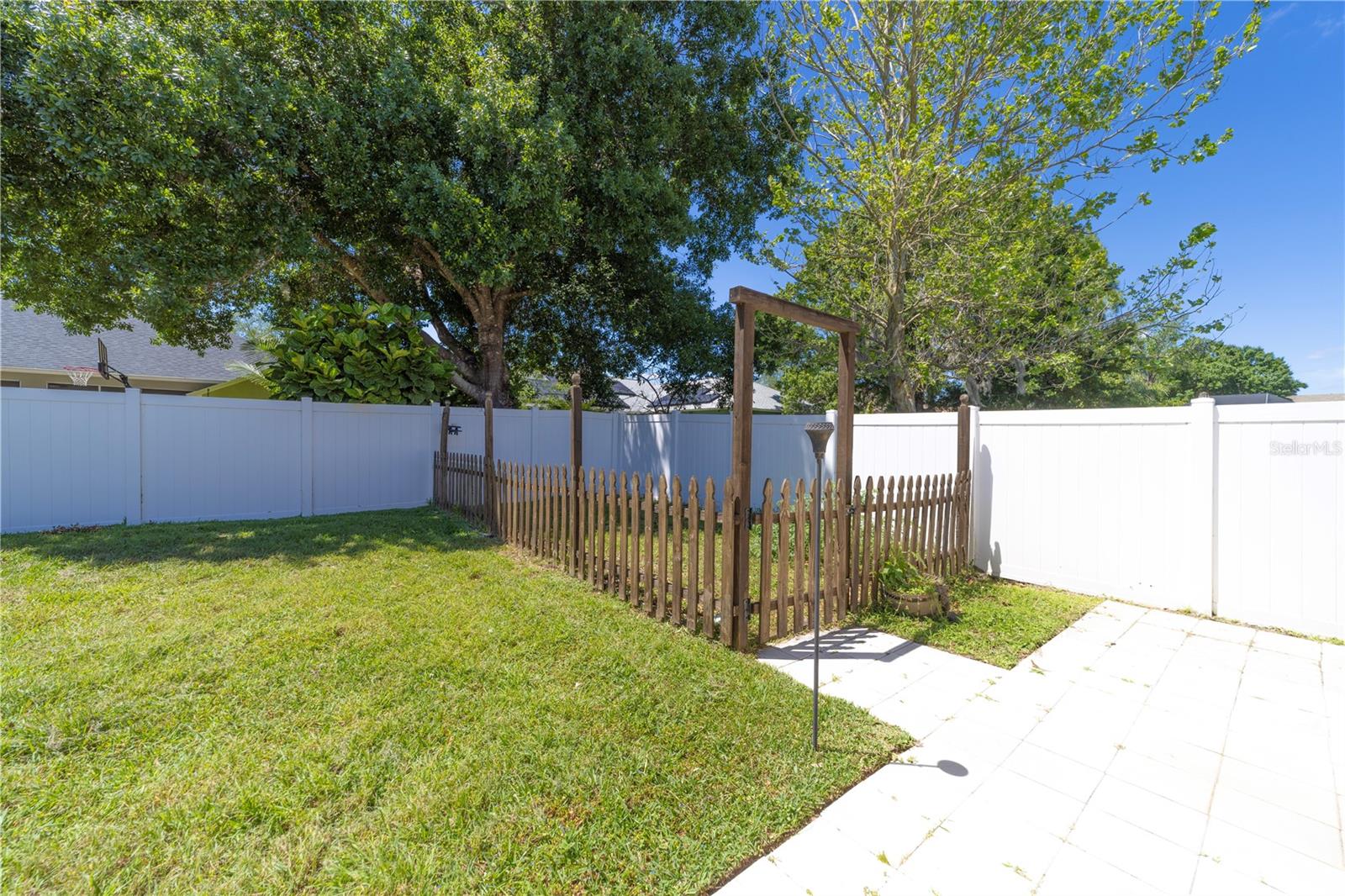 3233 RUSSETT PL