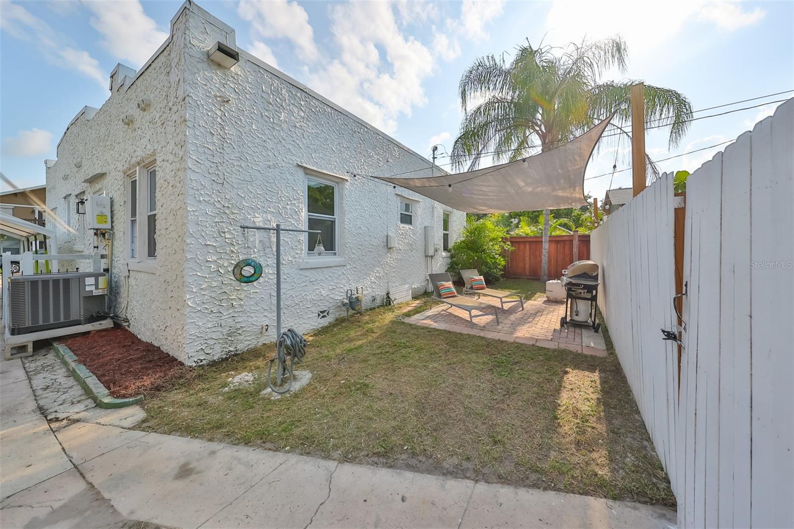 2326 4TH AVE N