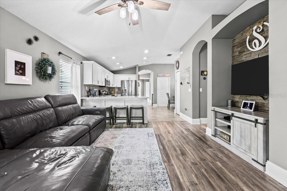 18516 SNOWDONIA DR