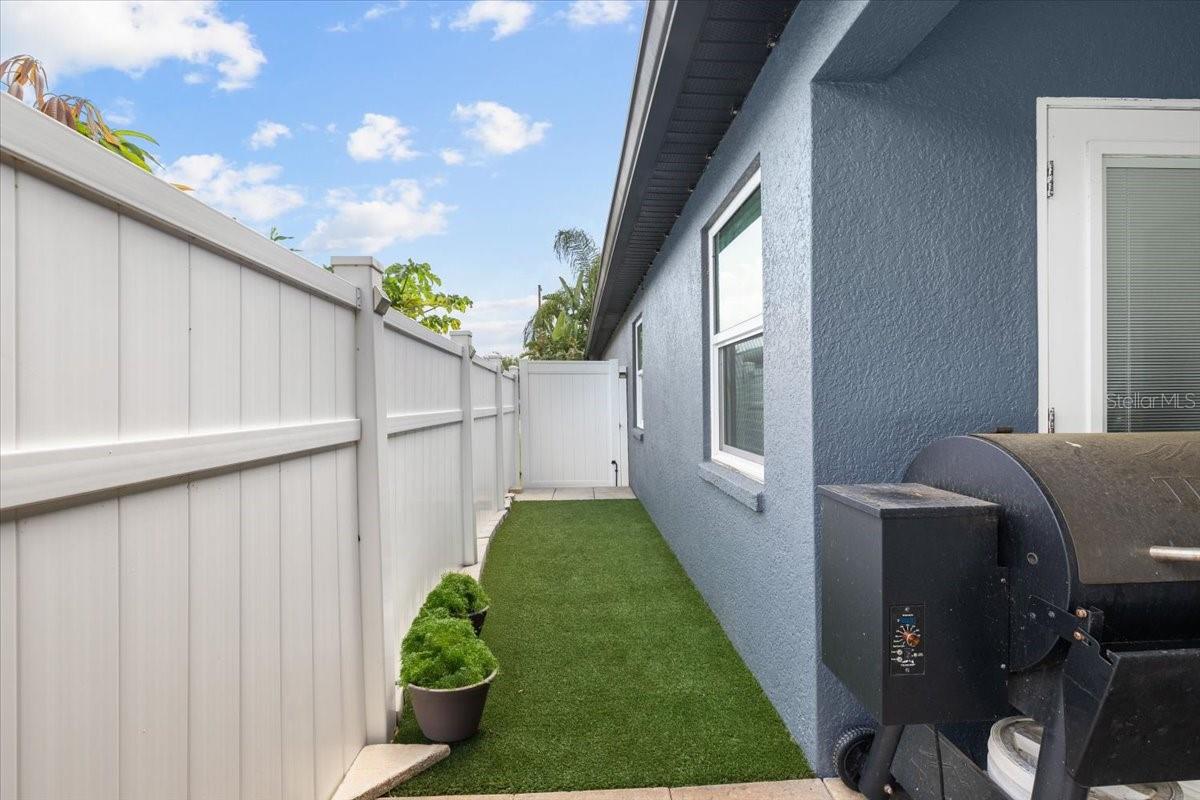 18516 SNOWDONIA DR