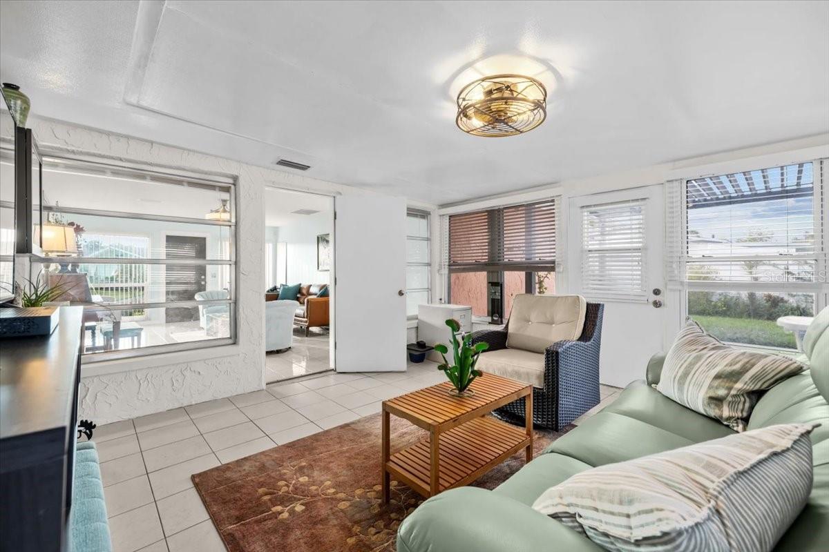 4880 SHELL STREAM BLVD